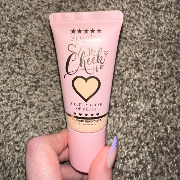 Plouise Bronzer: “Time for Tea” - Picture 2 of 8